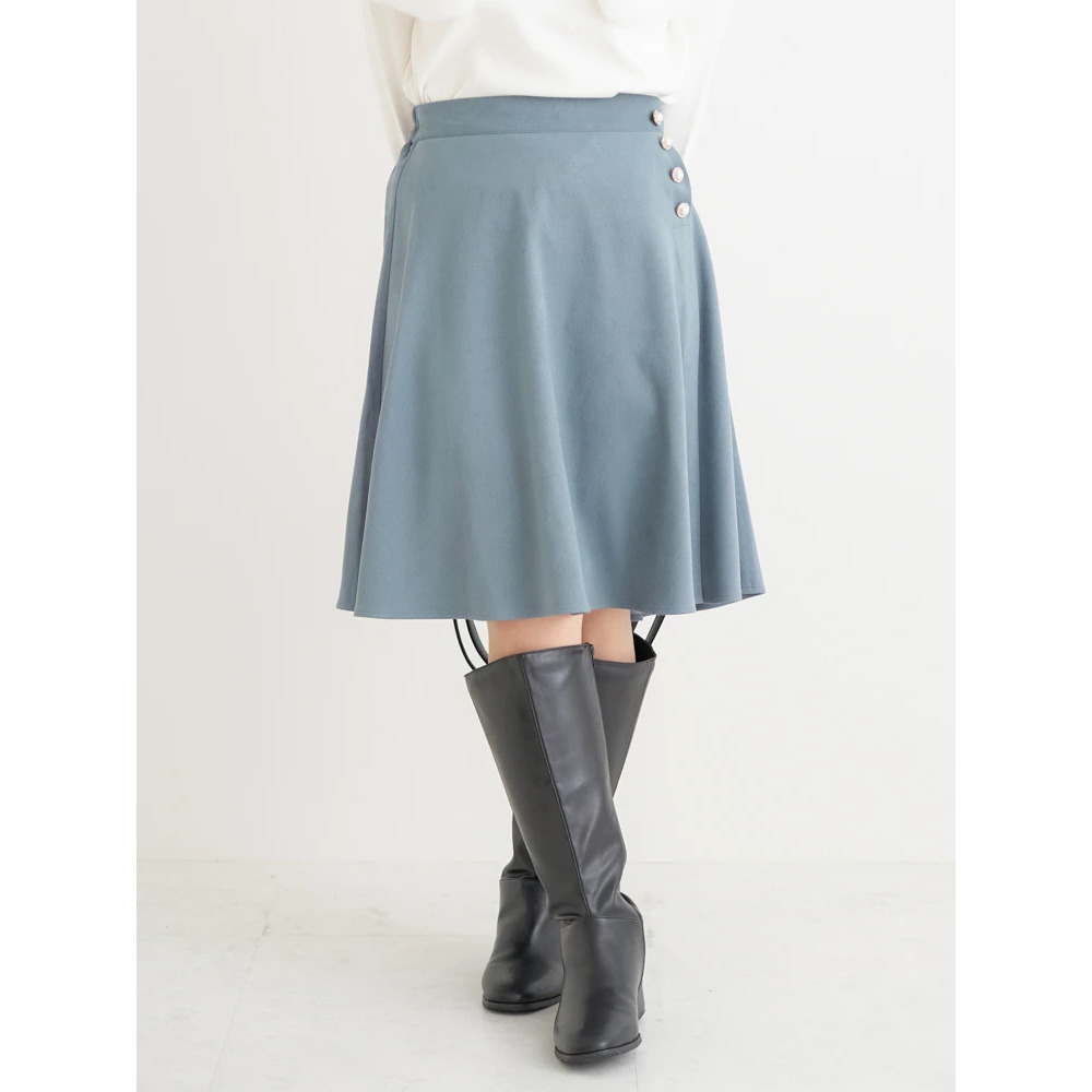 パールボタンフレア膝丈スカート1