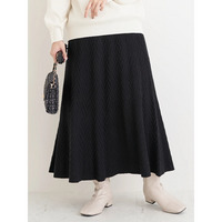 幾何学柄ニットスカート