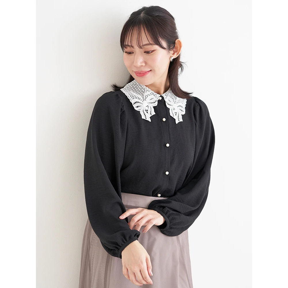 レース襟ブラウス