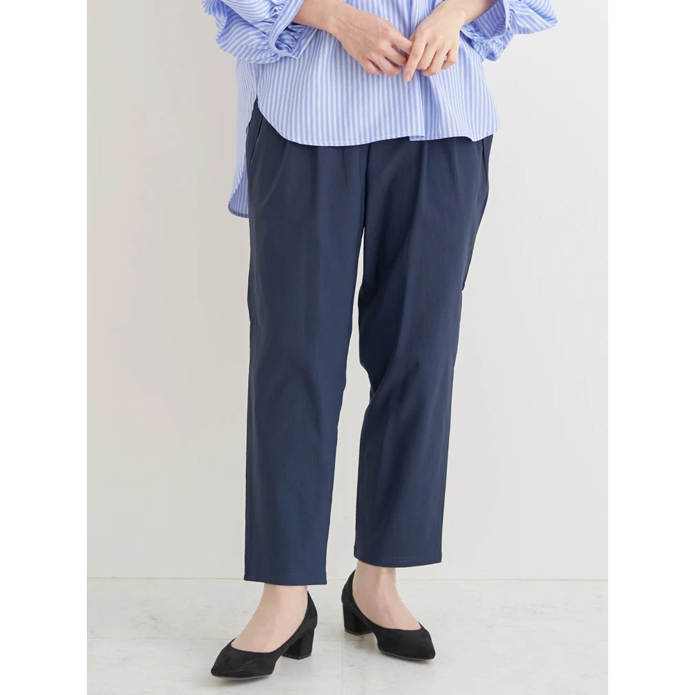 美的easyテーパードパンツ