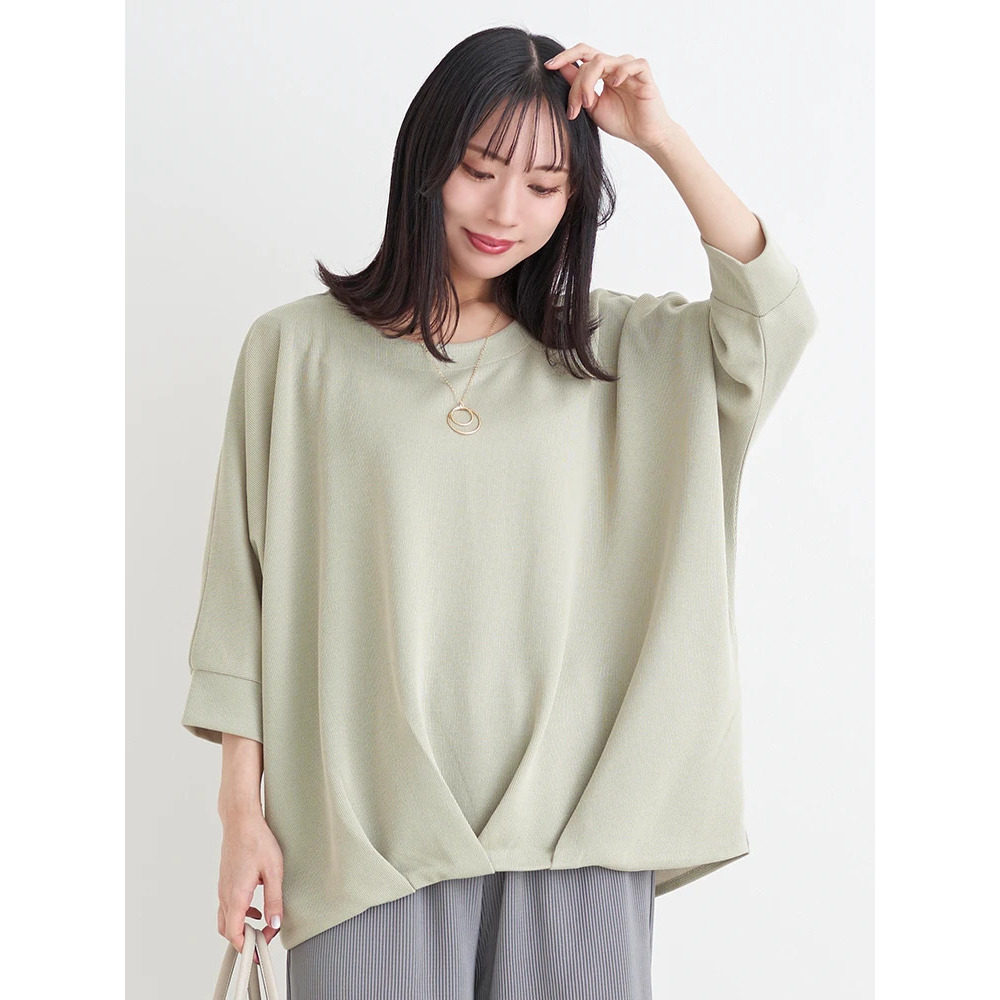アクセサリー付き７分袖裾タックラメプルオーバー
