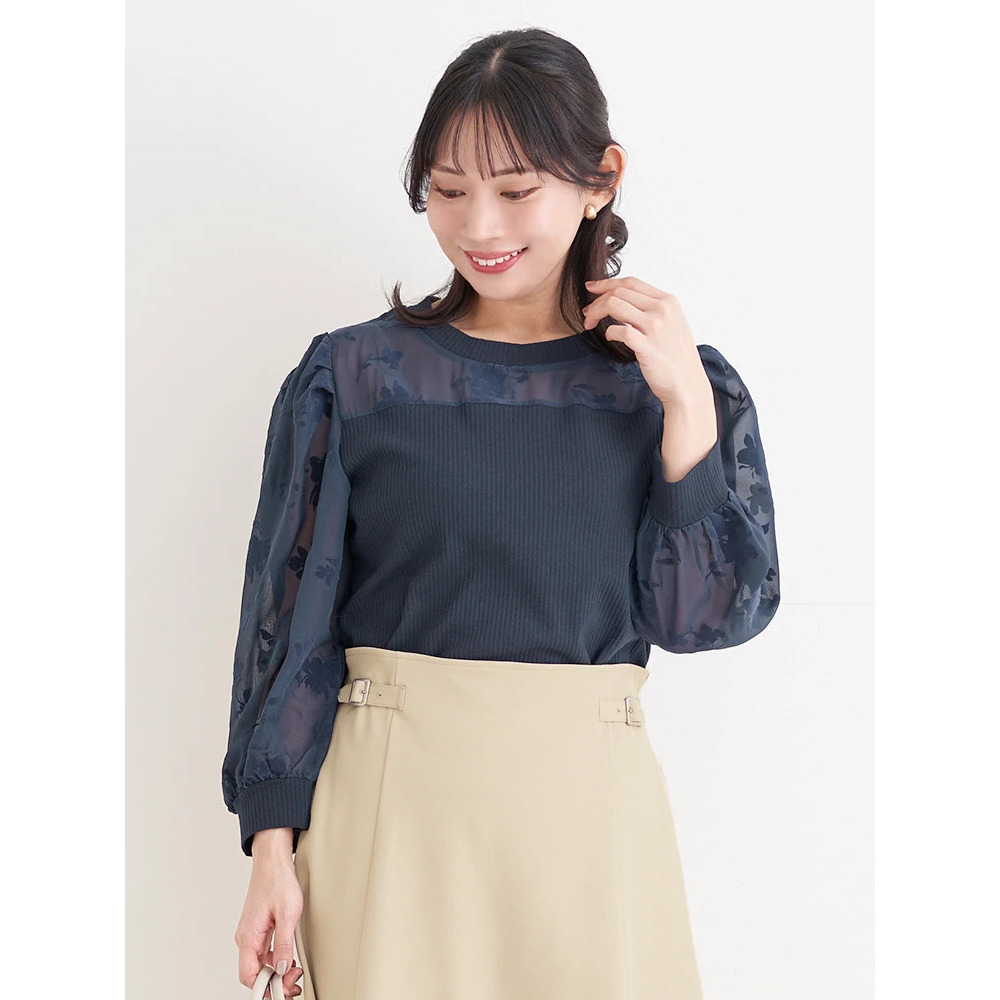 フロッキー花柄プルオーバー