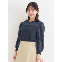 フロッキー花柄プルオーバー