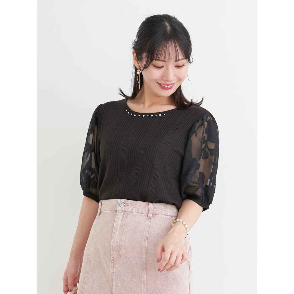 袖シアービジュー付きラメリブトップス