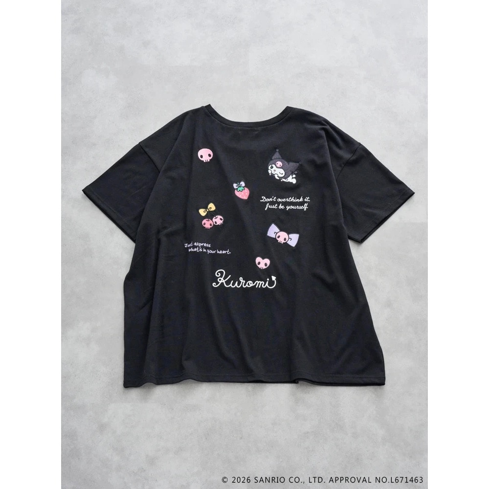 【サンリオキャラクターズ】バックランダム刺繍Tシャツ1