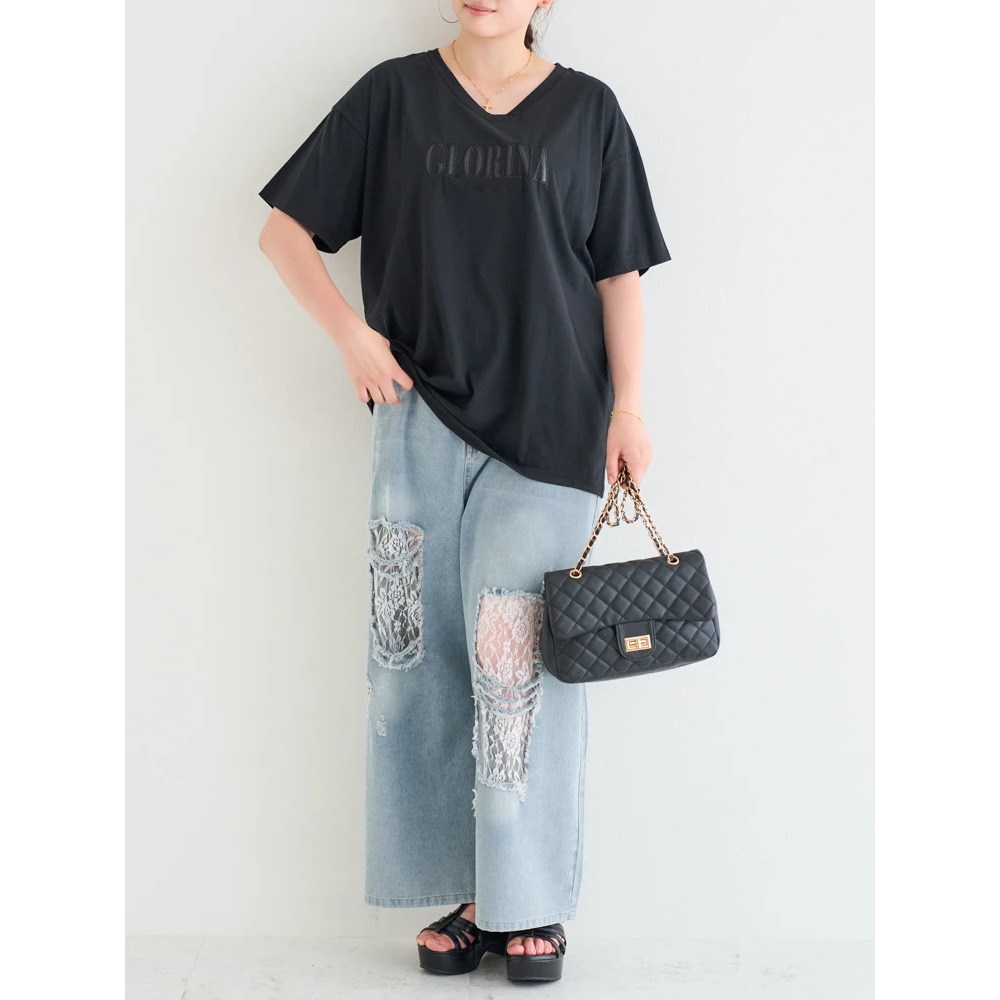 ロゴ刺繍VネックTシャツ12
