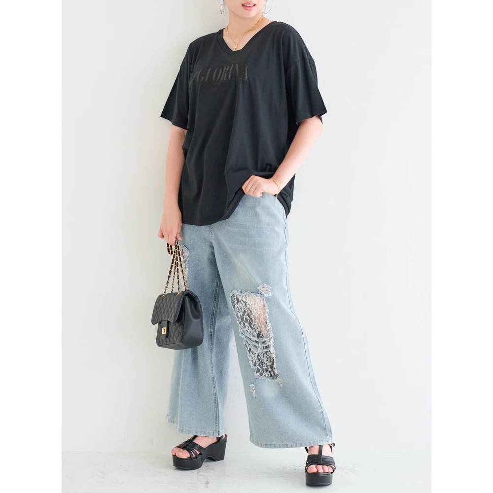 ロゴ刺繍VネックTシャツ13