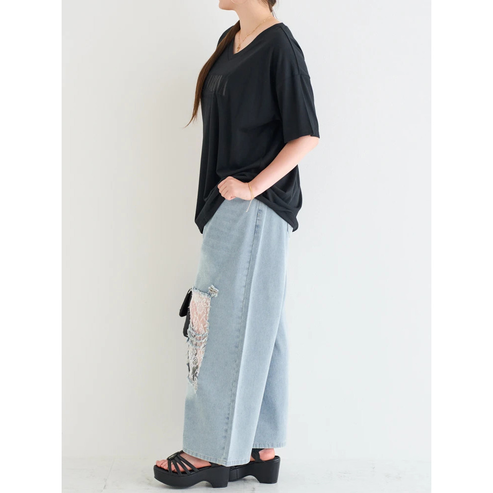 ロゴ刺繍VネックTシャツ14