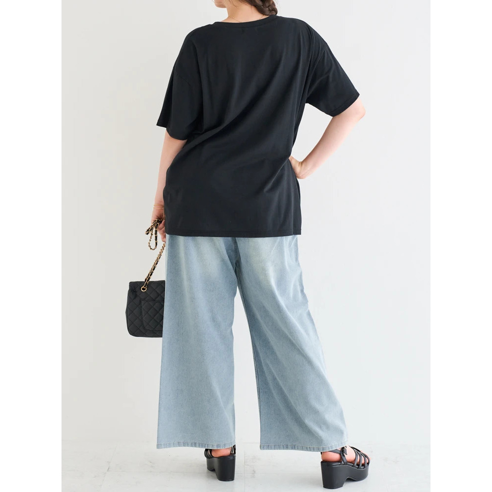 ロゴ刺繍VネックTシャツ15
