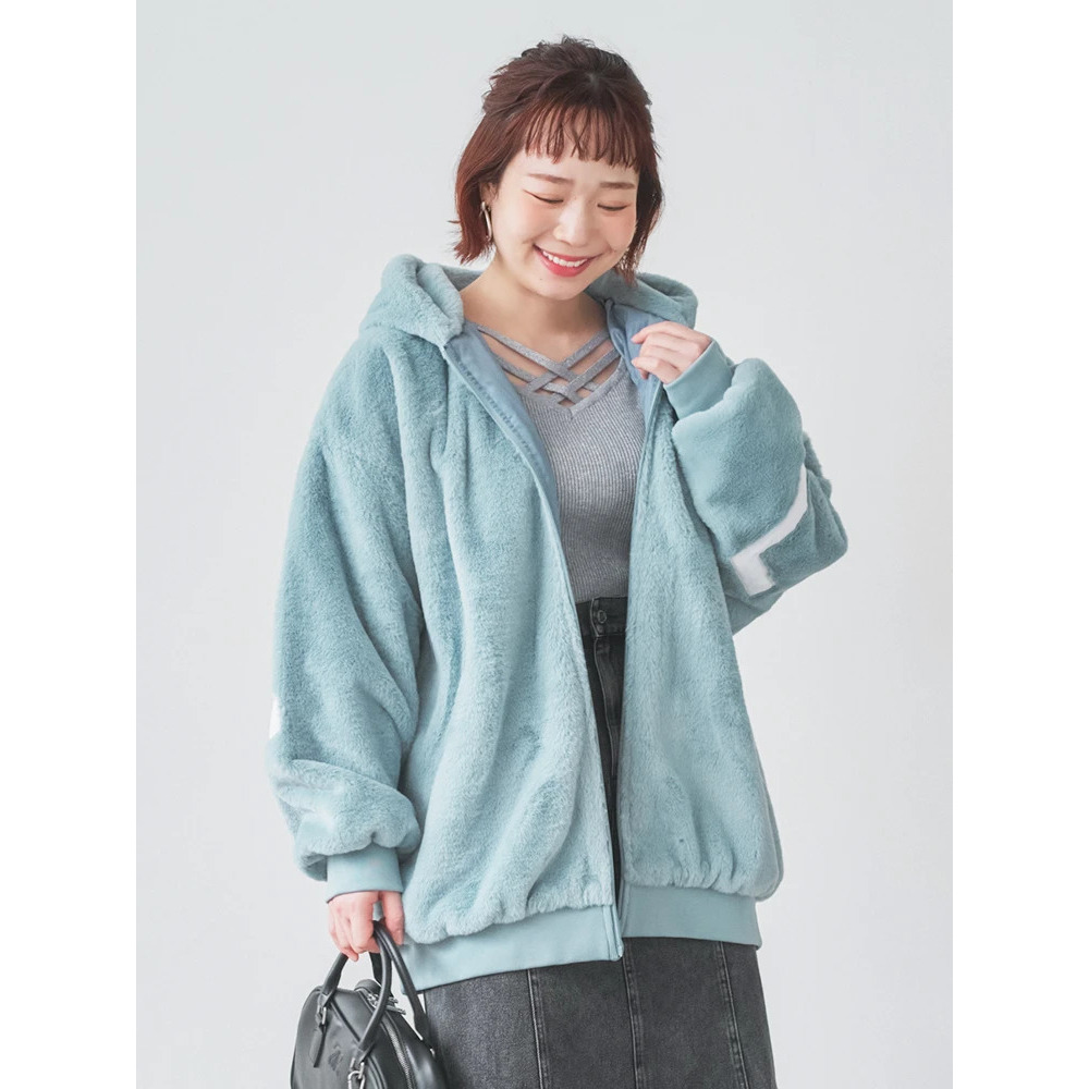 バックロゴフェイクファーパーカーブルゾン1