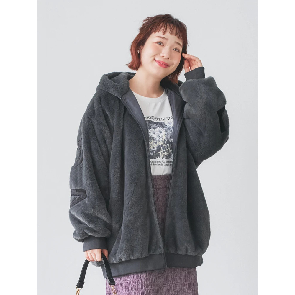 バックロゴフェイクファーパーカーブルゾン1