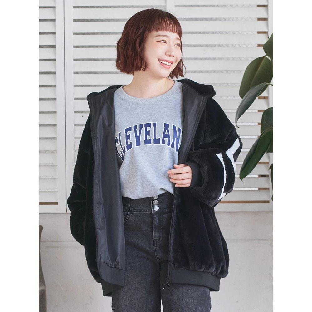 バックロゴフェイクファーパーカーブルゾン1
