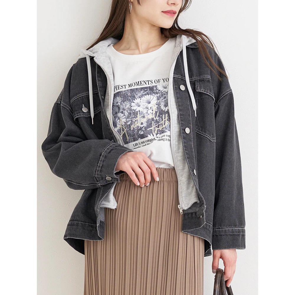 パーカーレイヤード風デニムジャケット