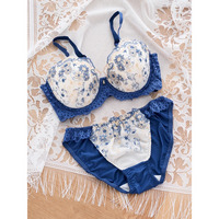 【脇高】[D85-I95］マーガレット刺繍ブラ＆ショーツ(モールドカップ)