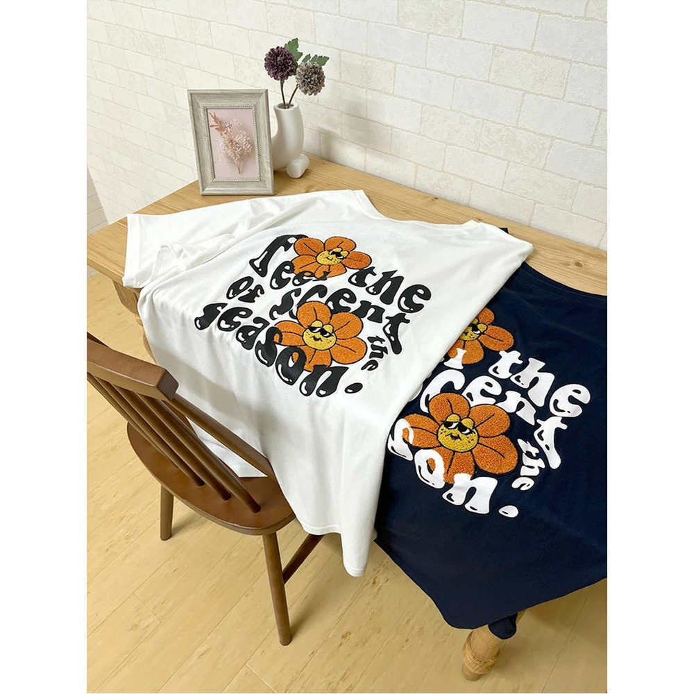 フラワーモチーフサガラ刺繍Tシャツ2