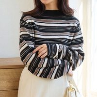 Ｔシャツ感覚で使えるモックネックニット