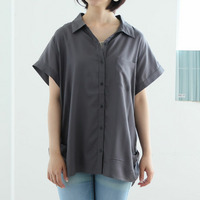 【さらっとタッチ】 裾タックデザイン スキッパー襟 シャツ