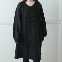 Iライン でスッキリ着痩せ 丈が選べる ケーブル編み ニットワンピ