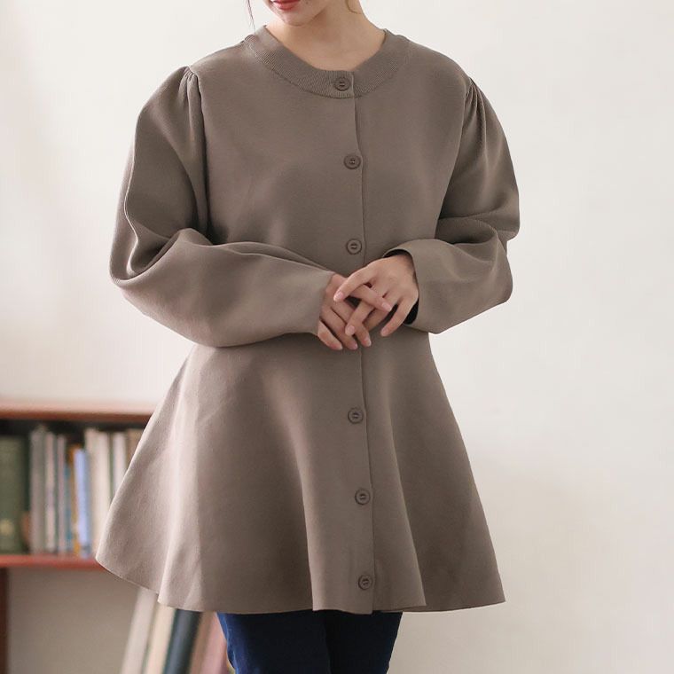 嬉しい!体型カバーと細魅せ叶える! 着痩せ美人な ペプラム ニット カーデ チュニック1