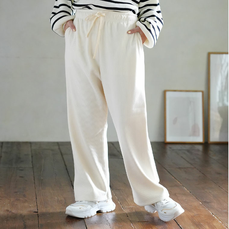 裏フリースで家でも外でもあったか ふっくら コーデュロイ イージー ワイドパンツ1