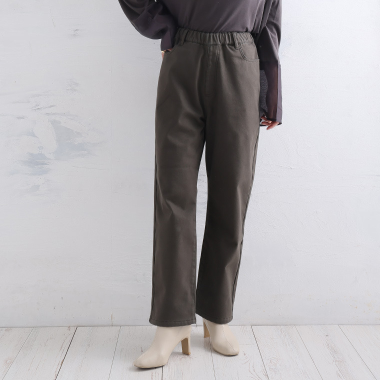 寒すぎる時期のお出かけをサポート 防風 ストレートパンツ1