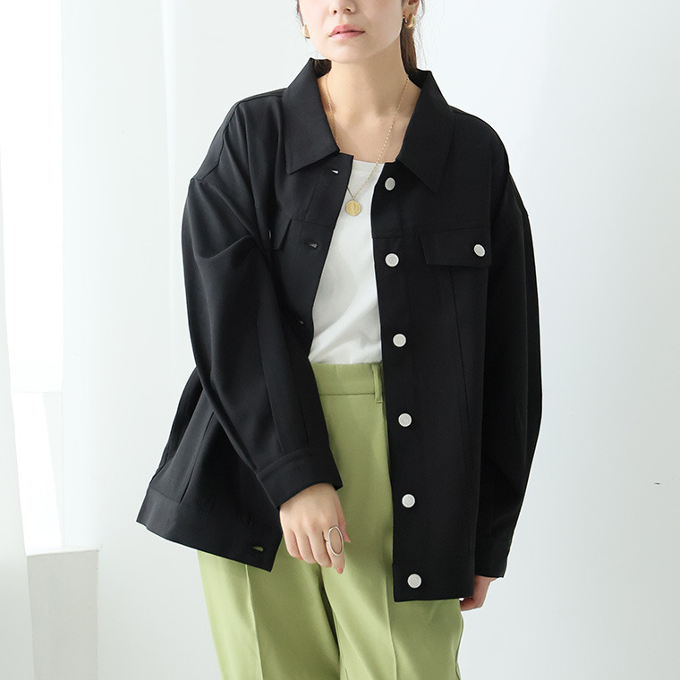 ゆったりシルエットの カラー Gジャン1