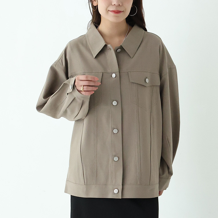 ゆったりシルエットの カラー Gジャン1