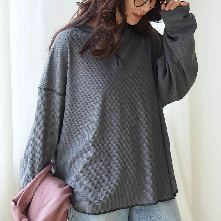暑さは続いても、着心地はさらり。エアドライワッフル 配色ステッチ トップス _ Tシャツ カットソー ビッグシルエット1