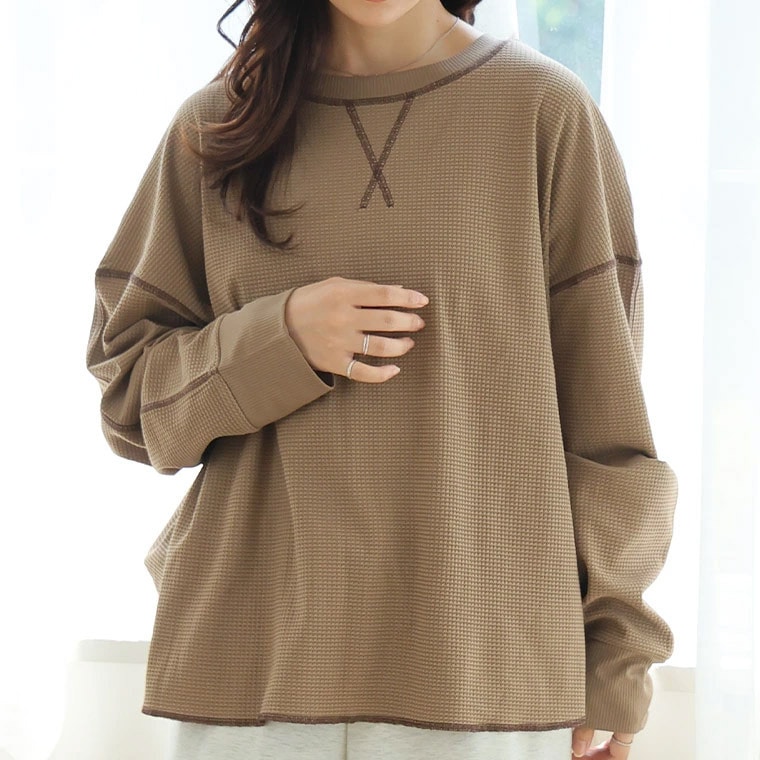 暑さは続いても、着心地はさらり。エアドライワッフル 配色ステッチ トップス _ Tシャツ カットソー ビッグシルエット1