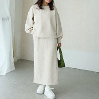 ニットとカットのいいとこどり ケーブル 膨れジャガード スカート セットアップ
