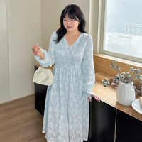 パール双子飾りボタン クロスＶネック ジャガードレースワンピース