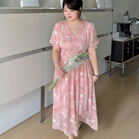 軽やかなプリントシフォンにホワイトの花刺繍 フェミニンワンピース