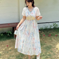 レトロで大人可愛い レースリボン付き花柄ジャガードワンピース