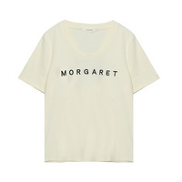 上品で大人可愛い英字刺繍入り。コンパクトシルエット半袖Tシャツ