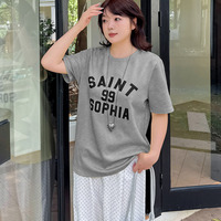 胸ロゴプリント オーバーサイズの大人の綺麗め半袖Tシャツ