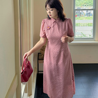 縦縞に立体的なドット模様の大人可愛いチャイナ風フレアワンピース