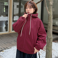 裏キルティングの暖かなフルジップアップ スウェットパーカー