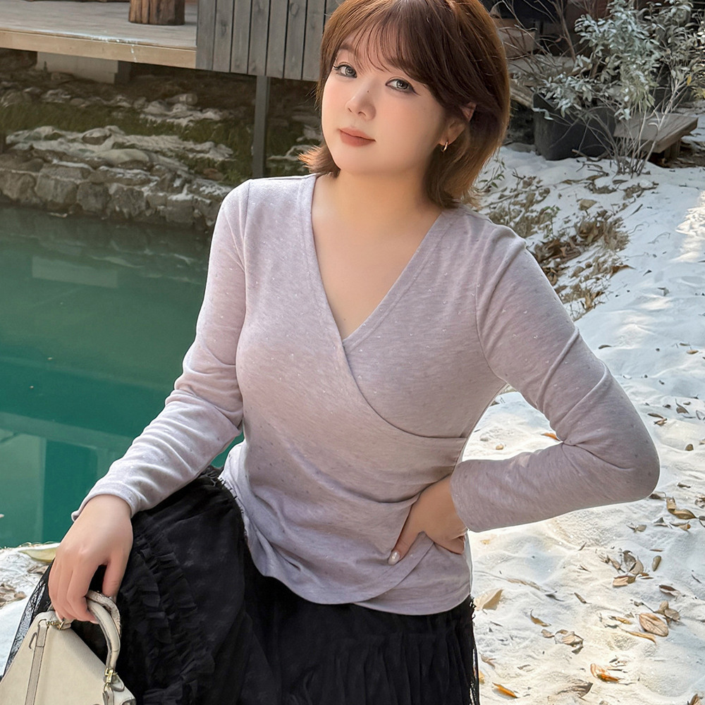 起毛素材で暖かい!キラキラのハートドット柄のアシンメトリートップス5