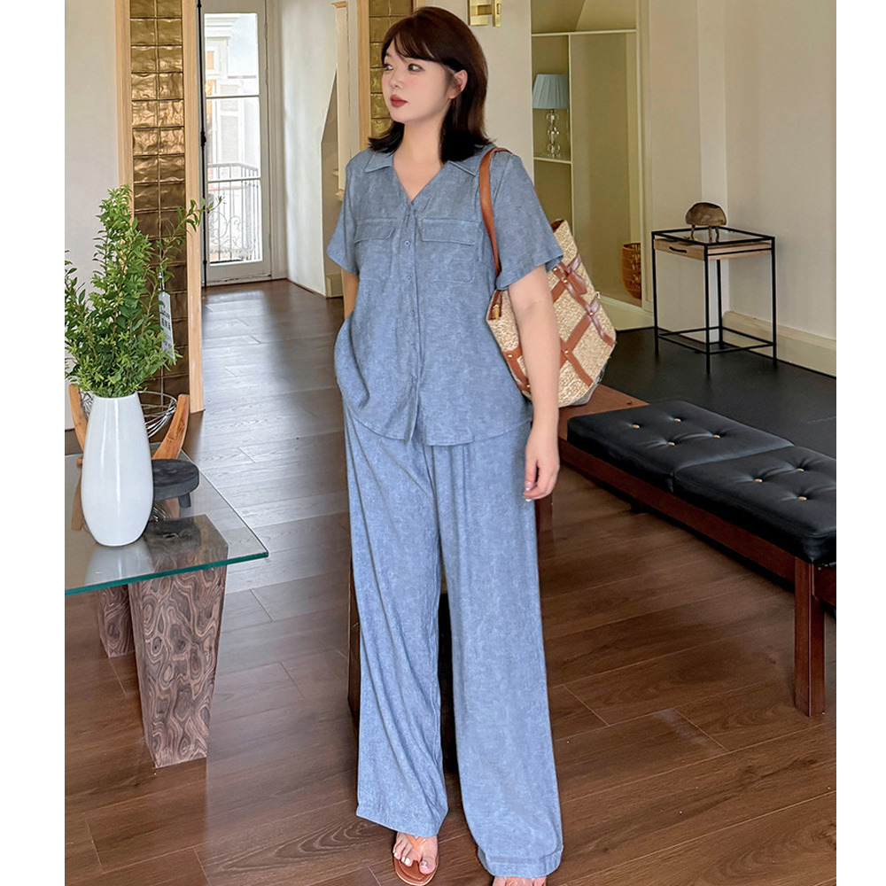 きちんと感がありながら涼しくてリラクシーなパンツスーツ4