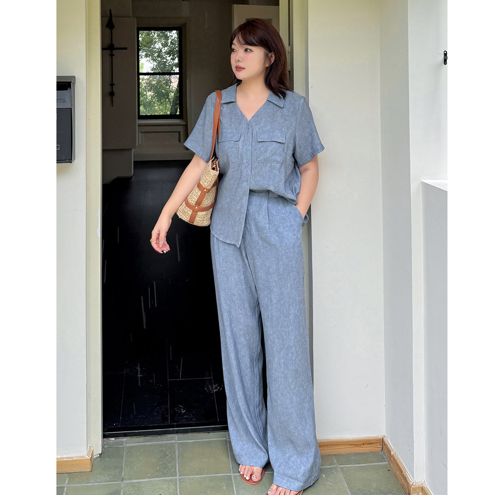 きちんと感がありながら涼しくてリラクシーなパンツスーツ7