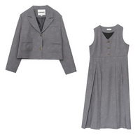 ジャガード素材の上品なジャケット＆ノースリーブワンピース