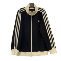 洗練された配色のスポーツテイスト スウェットジャケット