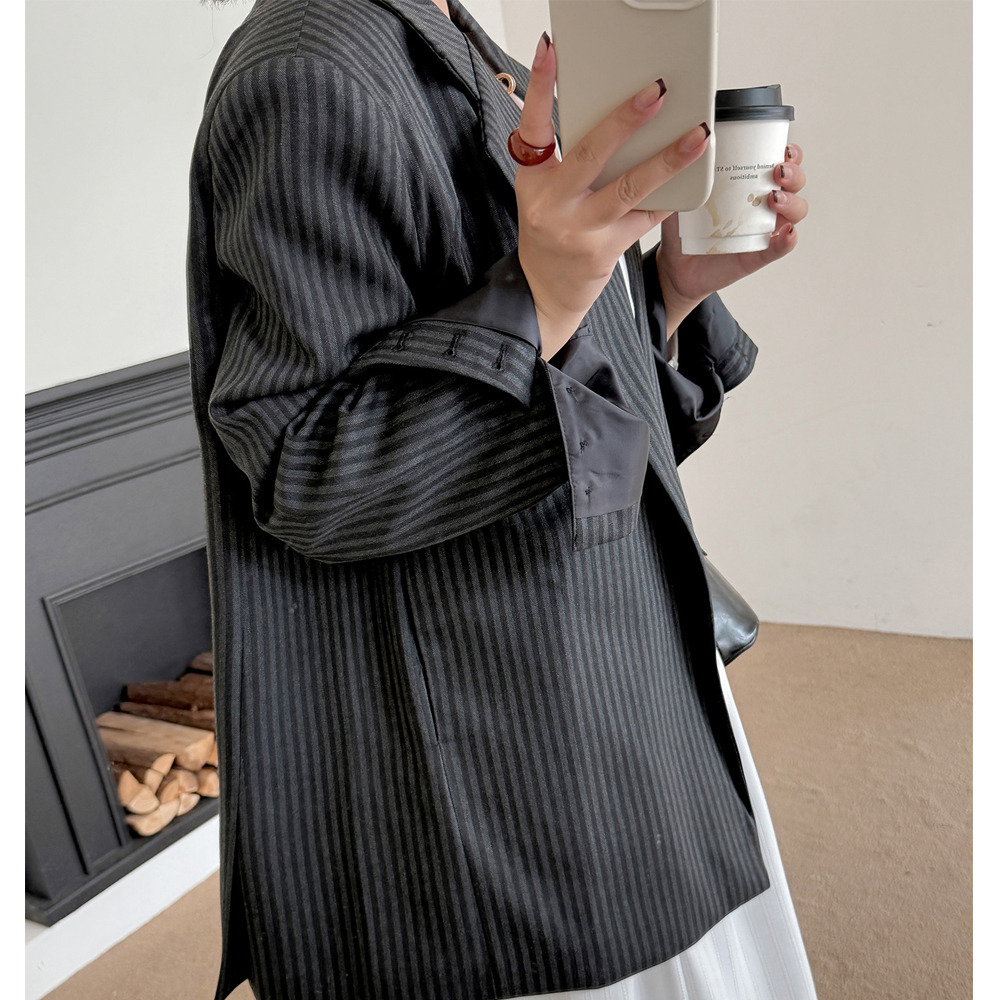 メンズライクな縦ストライプ柄 オーバーサイズ ジャケット3