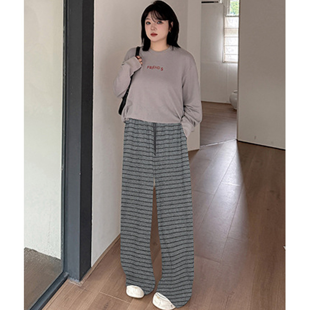 暖かな裏起毛素材 細ボーダー柄ウエストゴム ワイドストレートパンツ11