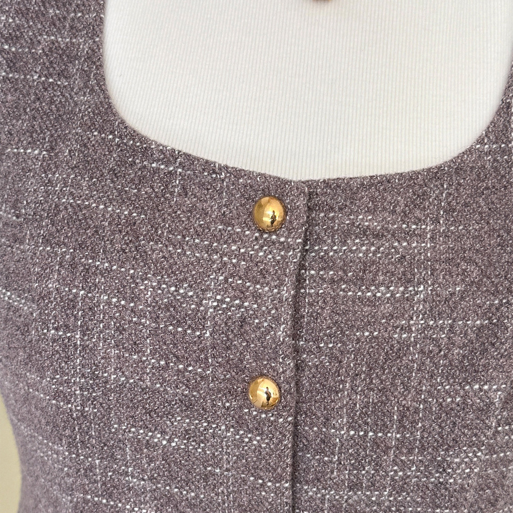 リブニットトップスとウールライク生地ジャンパースカート セットアップ4