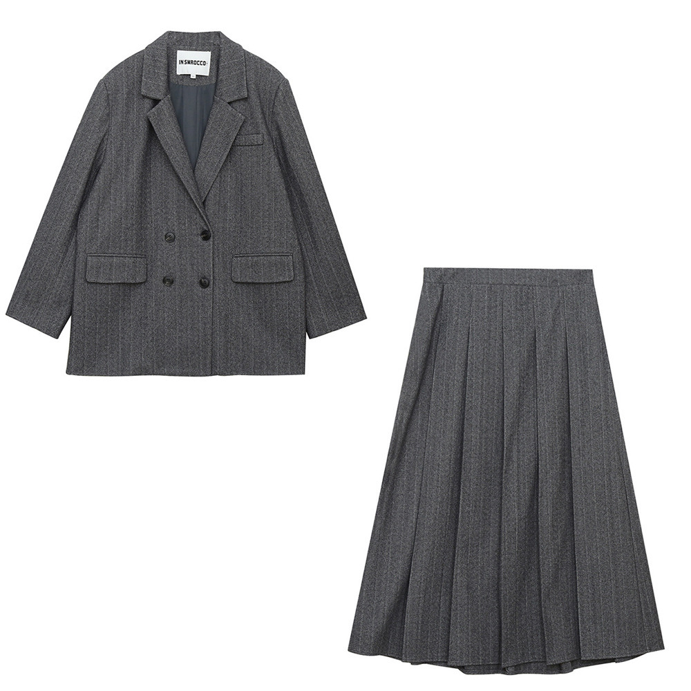 レトロなヘリンボーンウールライク生地のスカート17