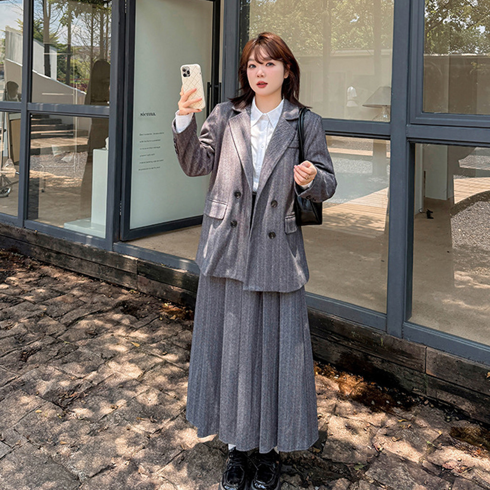 レトロなヘリンボーンウールライク生地のスカート5