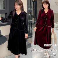 ウェーブラインが個性的でエレガント！ベルベットフレアワンピース