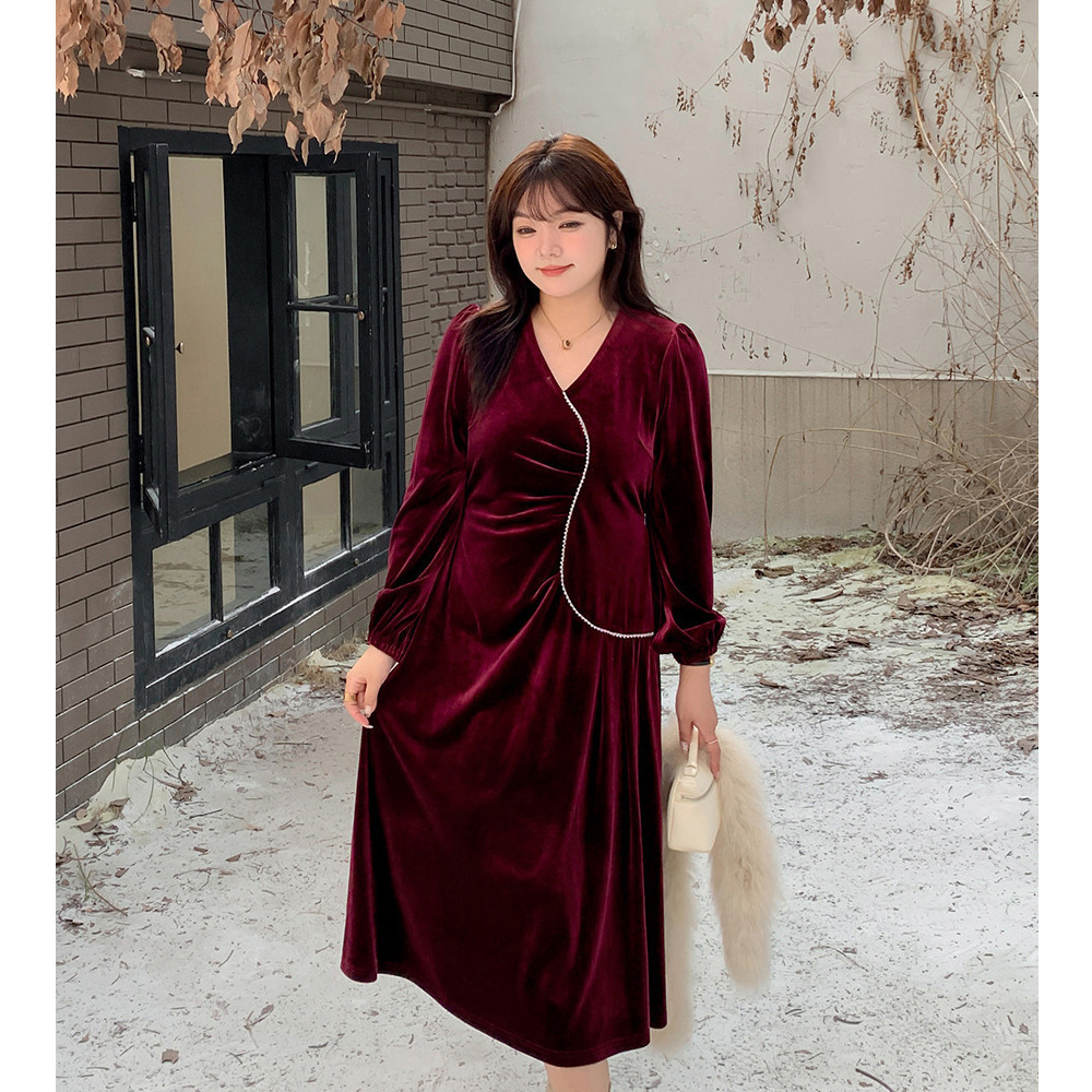 ウェーブラインが個性的でエレガント!ベルベットフレアワンピース5