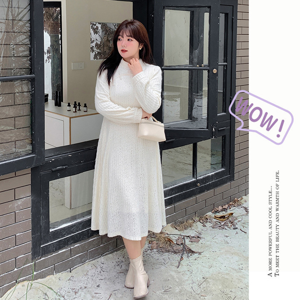 起毛裏地付きで見た目も着心地も暖か!起毛レースフレアワンピース10